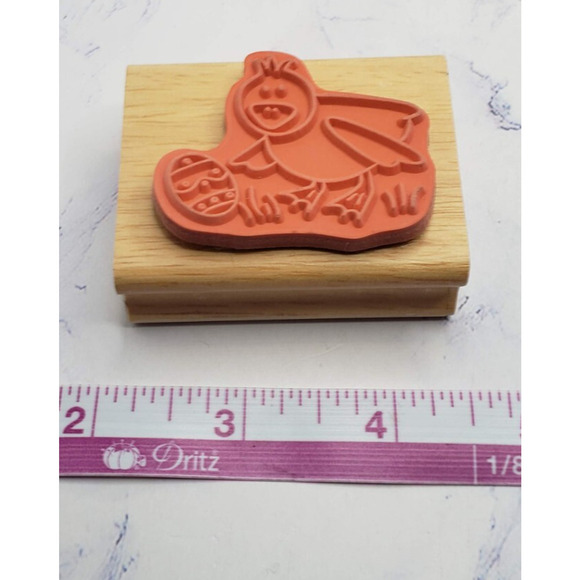 Easter Chick With Egg Canadian Maple Collections Rubber Stamp - Picture 6 of 7
